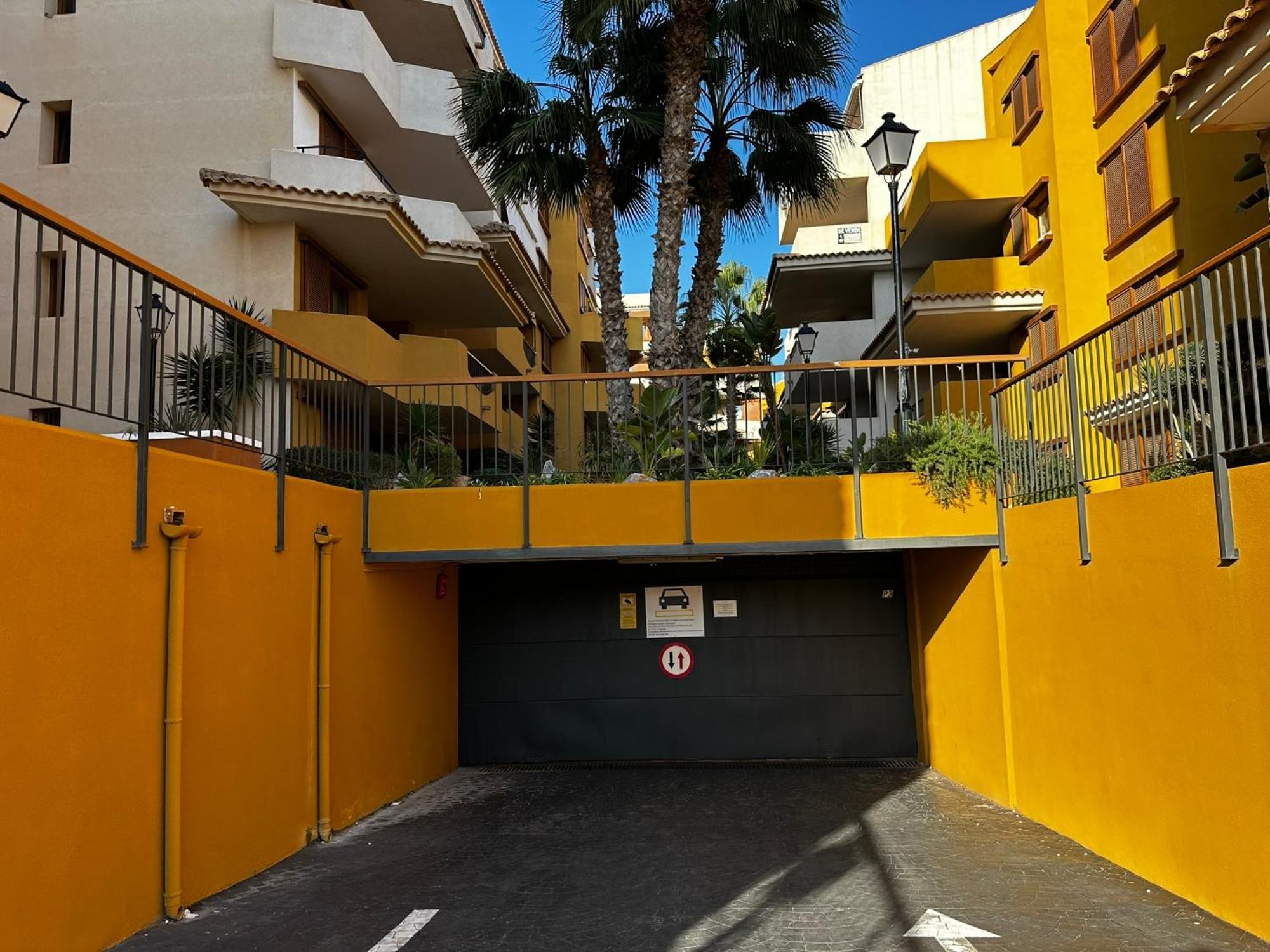 Ground Floor Punta Prima Looking At The Pool Appartement Alicante