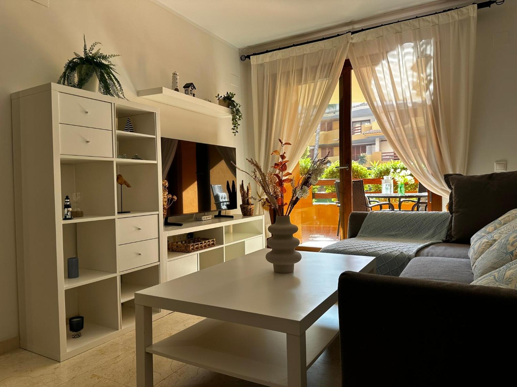 Appartement Ground Floor Punta Prima Looking At The Pool Alicante